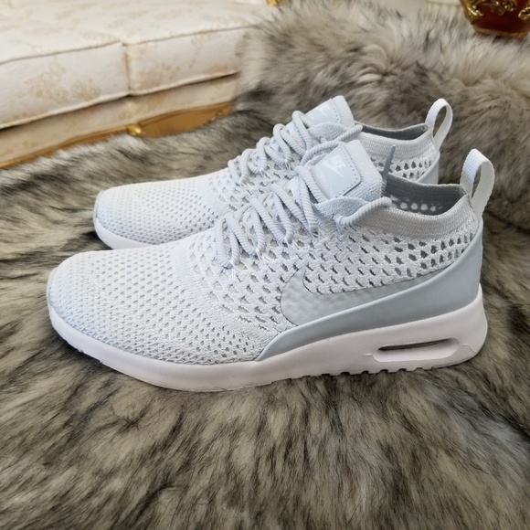 Nike Air Max Thea Ultra Flyknit - Picture 4 of 8